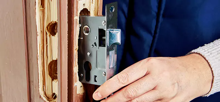 Garage Door Lock Replacement Paris