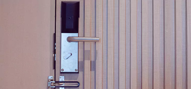 Installing a Maglock Paris